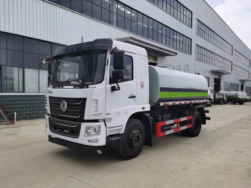 東風(fēng)華神12噸多功能灑水車(chē)