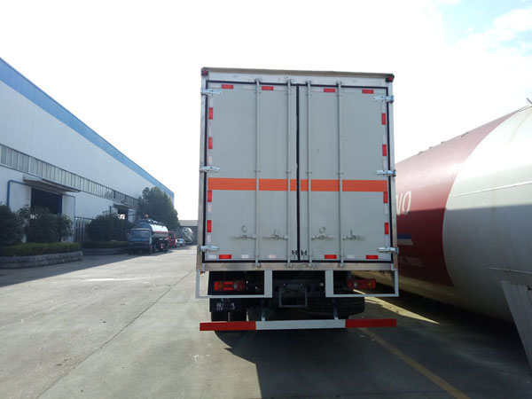 天錦6.6米(9.9噸)氣體廂式車