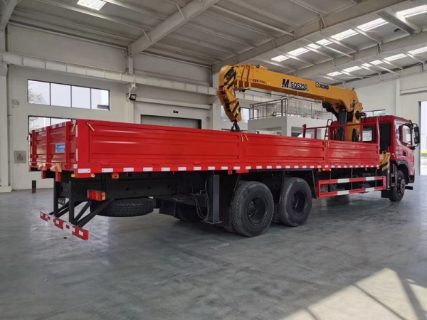 國六東風T5后雙橋10-12噸隨車吊