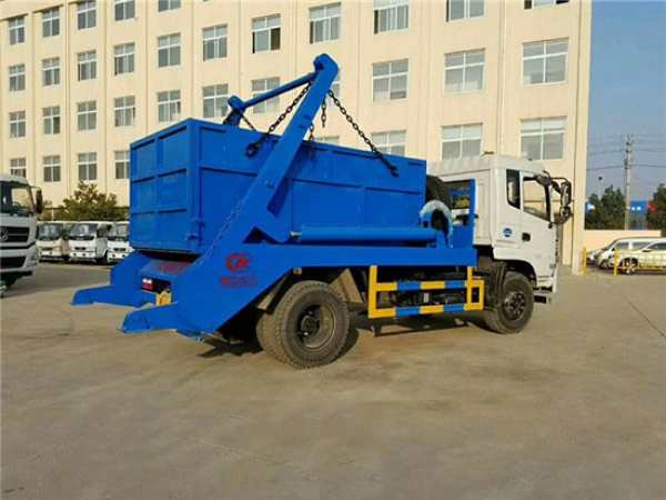 東風(fēng)153擺臂式垃圾車（8-10方）