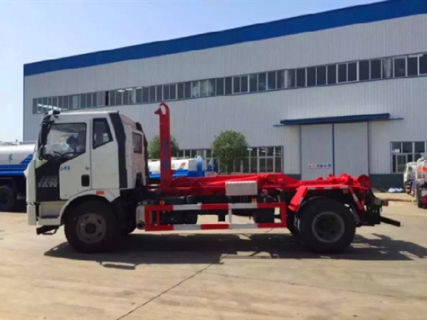 解放J6國六12~14方車廂可卸（鉤臂）式垃圾車