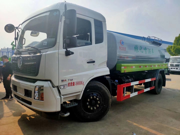 國(guó)六14噸東風(fēng)天錦灑水車