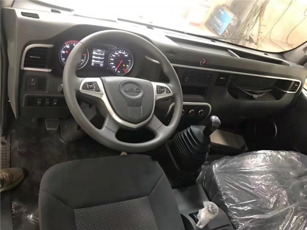 (國六4.2米)江淮駿鈴V6冷藏車