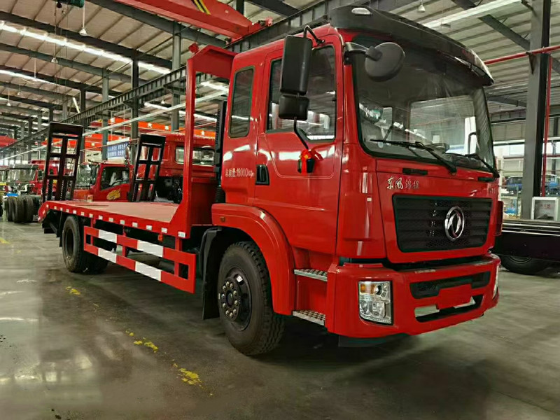 國(guó)六東風(fēng)錦程平板拖車