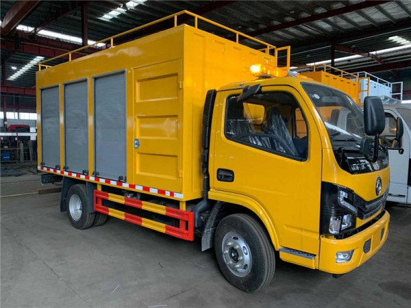 東風(fēng)小多利卡6方污水處理車(chē)，凈化車(chē)