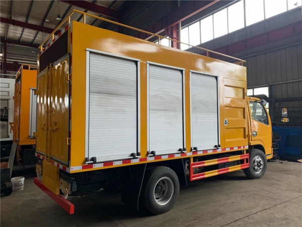 東風(fēng)小多利卡6方污水處理車(chē)，凈化車(chē)