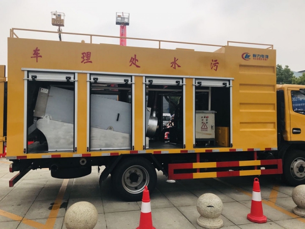 東風大多利卡8方污水處理車，凈化車程力廠家直供