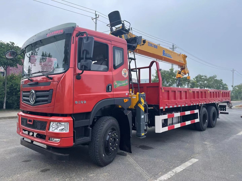 世技卡特T5后輪14噸隨車吊