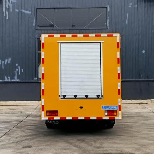 依維柯救險(xiǎn)車